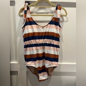 Kortni Jeane, XL, tie shoulder V-neck one-piece